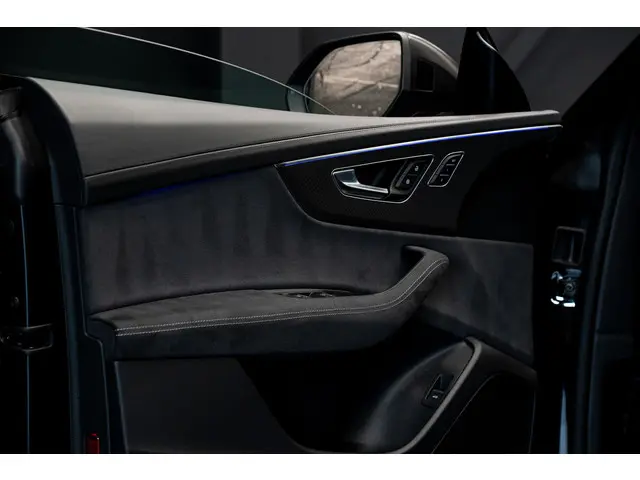 Audi Q8 4.0 TFSI RS Q8 quattro Performance 2025 Benzine 37