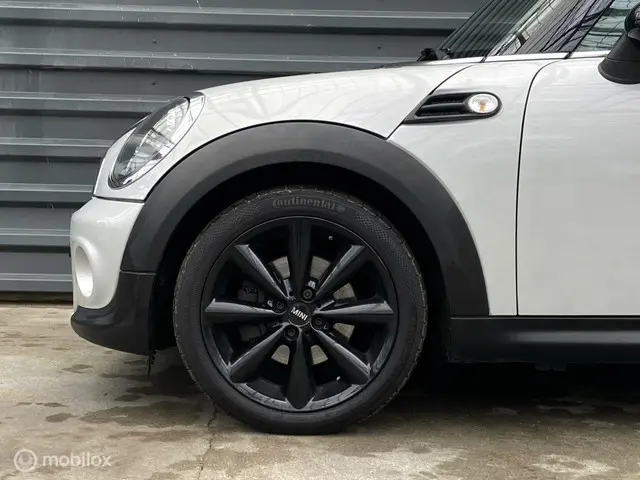 MINI Clubman 1.6 Cooper Chili 2013 Benzine 33