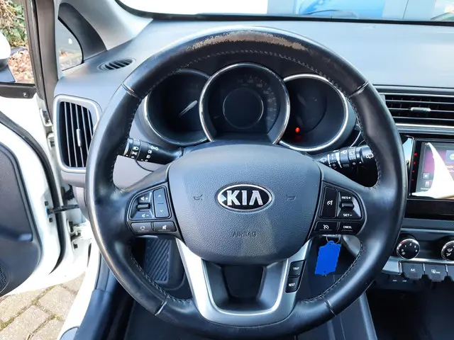 Kia Rio 1.2 CVVT ComfortLine 2016 Benzine 13