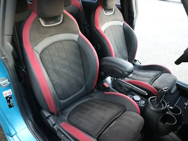 MINI Cooper S 2.0 Cooper S Chili 2020 Benzine 6