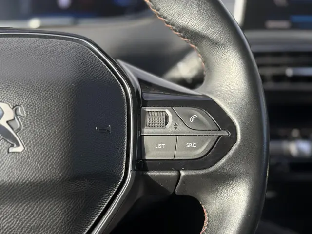 Peugeot 3008 1.2 PureTech Active 2017 Benzine 18