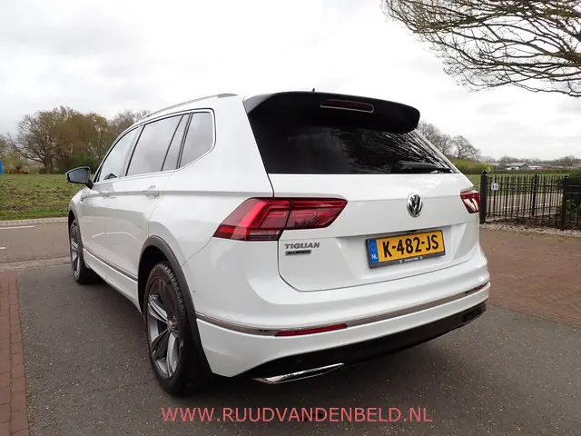 Volkswagen Tiguan Allspace 1.5 TSI R-LINE 2021 Benzine 5
