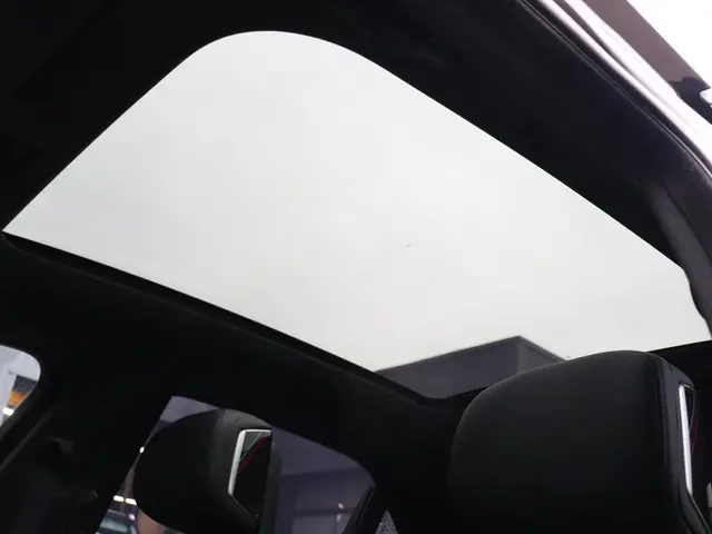 BMW 7 Serie 750e xDrive 2023 Hybride Benzine 28