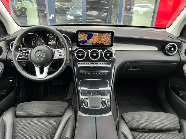 Mercedes-Benz GLC 300e 4MATIC 2021 Hybride Benzine 12