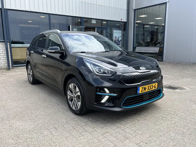 Kia e-Niro ExecutiveLine 64 kWh 2019 Elektrisch 35