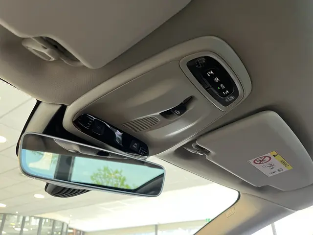 Volvo V40 Cross Country T3 Polar+ Luxury 2019 Benzine 35