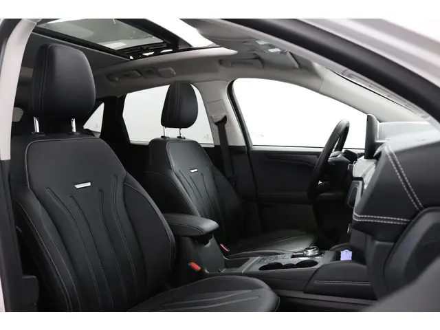 Ford Kuga 2.5 PHEV 225 Vignale 2021 Hybride Benzine 37