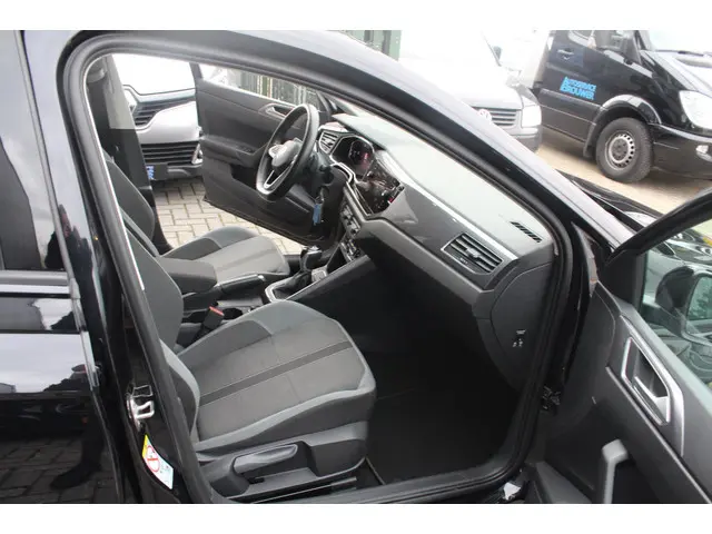 Volkswagen Polo 1.0 TSI DSG Navigatie 2021 Benzine 22