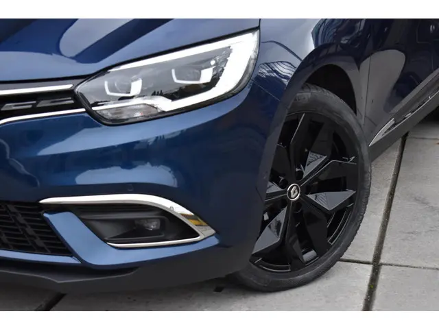 Renault Grand Scénic TCe 140 EDC Intens 2021 Benzine 4