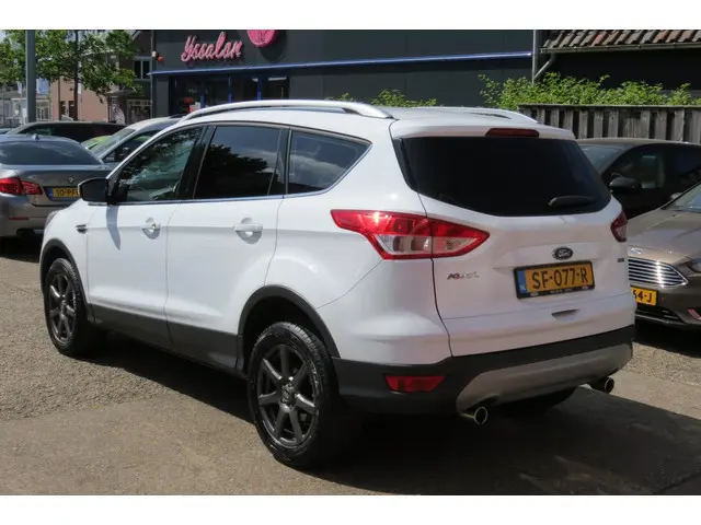 Ford Kuga 1.5 Trend , AIRCO , NAVI , LM VELG 2016 Benzine 19