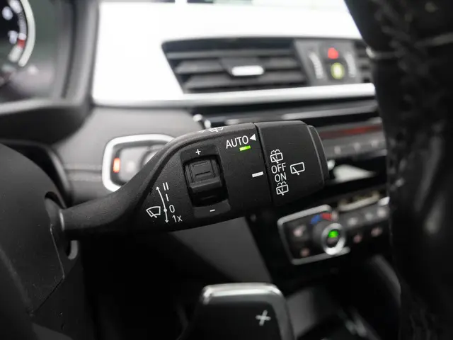 BMW X2 sDrive20i 2019 Benzine 18
