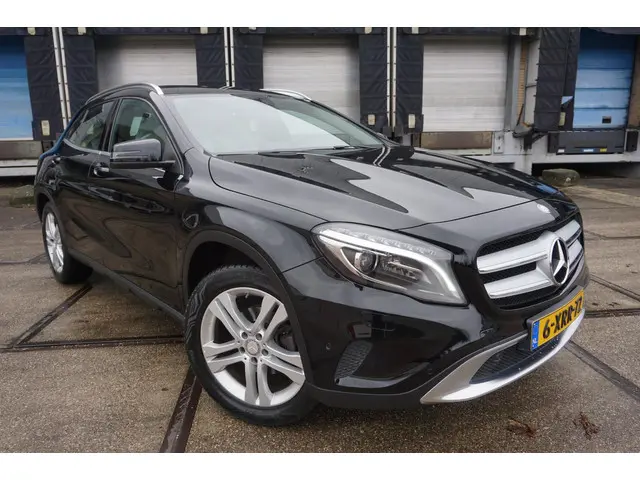 Mercedes-Benz GLA 200 Ambition 2014 Benzine 27