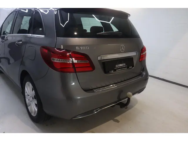 Mercedes-Benz B-Klasse 180 Ambition 2018 Benzine 13