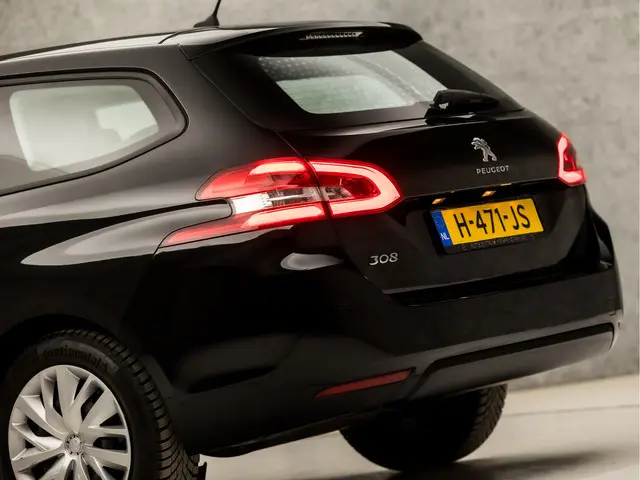 Peugeot 308 SW 1.2 PureTech Sport 2020 Benzine 11
