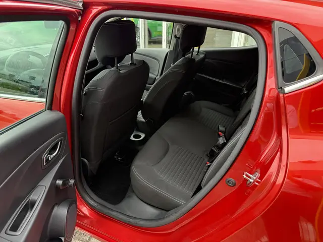 Renault Clio 1.2 16V Dynamique 2014 Benzine 6