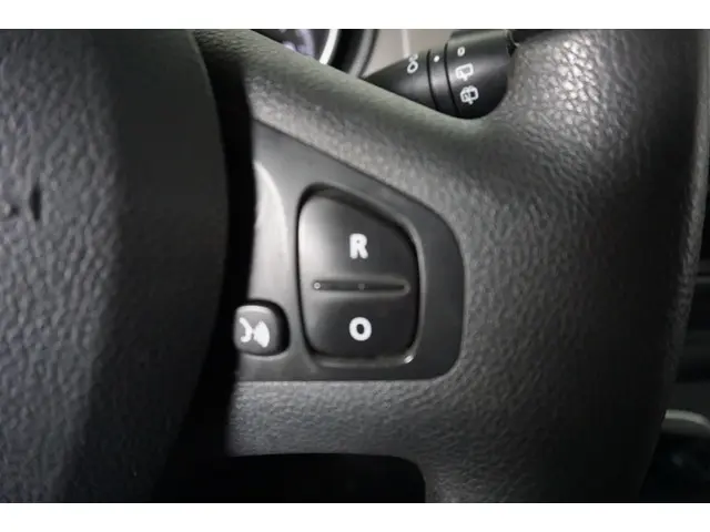 Nissan NV300 L1H1 Optima 2019 Diesel 13
