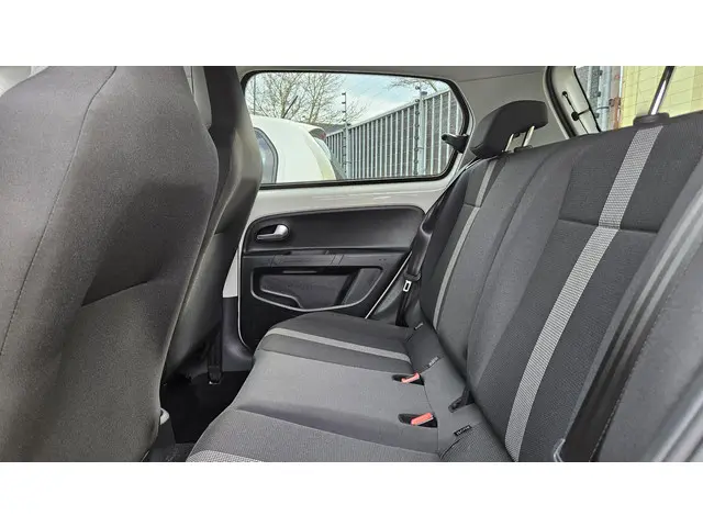Volkswagen up! 1.0 BMT high up! 2019 Benzine 16