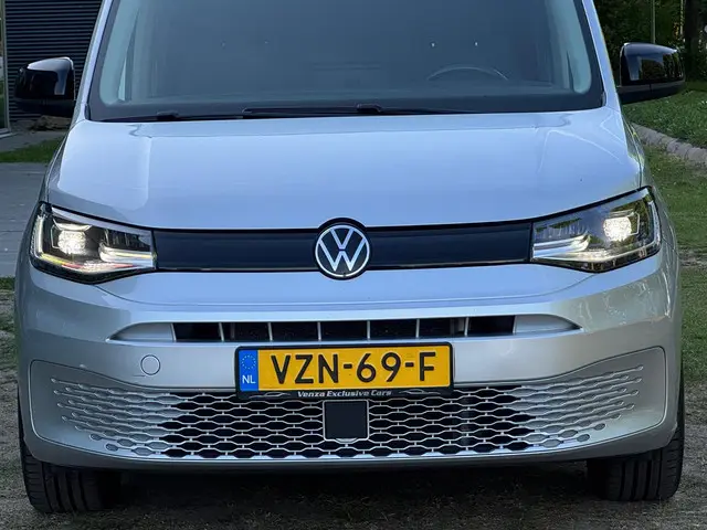 Volkswagen Caddy Cargo Maxi 2.0 TDI Exclusive 2022 Diesel 5