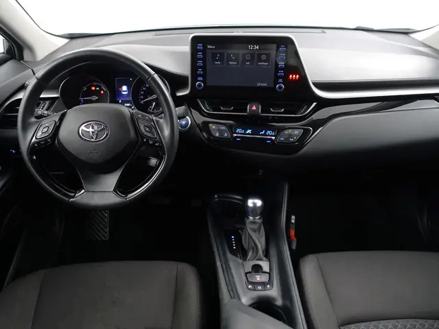 Toyota C-HR 1.8 Hybrid Active Aut- 2023 Hybride Benzine 7