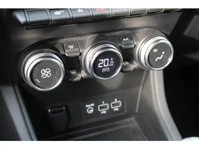 Renault Captur 1.0 TCe 90 techno 2023 Benzine 10