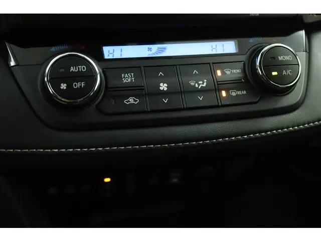 Toyota RAV4 2.5 Hybrid AWD Style 2018 Hybride Benzine 7