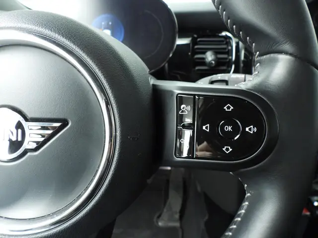 MINI 3-Deurs Cooper 2022 Benzine 15