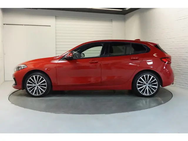 BMW 1 Serie 118i 2020 Benzine 3