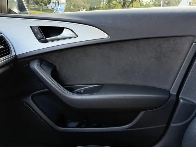 Audi A6 Avant 4.0 TFSI S6 2014 Benzine 28