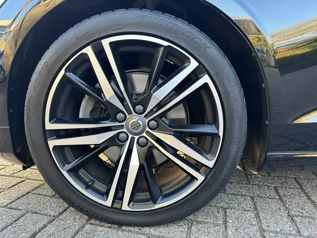 Volvo V60 2.0 B3 Momentum Advantage 2021 Hybride Benzine 5