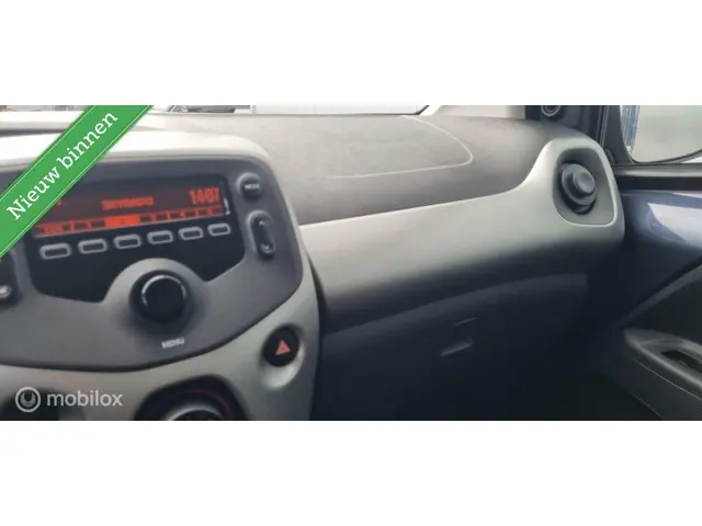 Peugeot 108 1.0 VTi Active AUTOMAAT/5DEURS 2014 Benzine 30