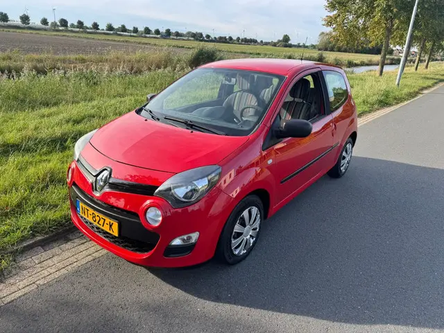 Renault Twingo 1.2 16V Acces 2014 Benzine