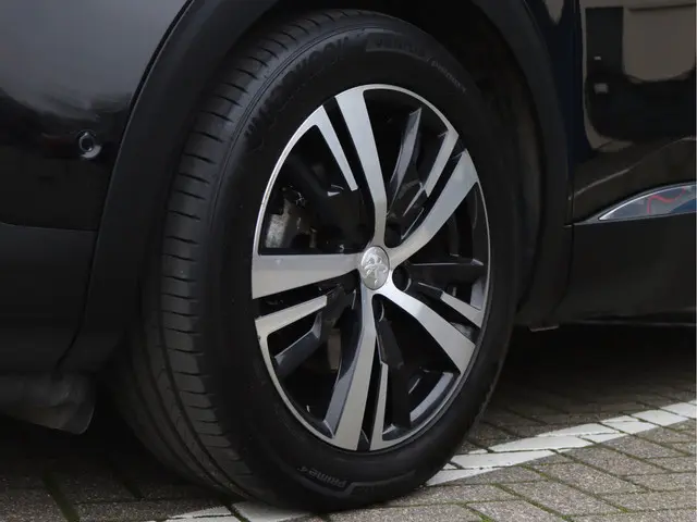 Peugeot 3008 1.6 e-THP Premium 2018 Benzine 11