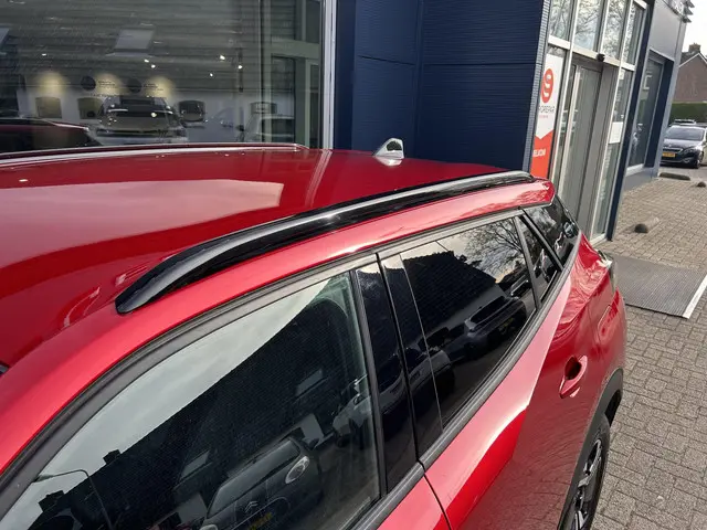 Peugeot 2008 1.2 Turbo 100PK Allure 2024 Benzine 18