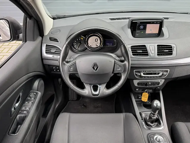 Renault Mégane 1.2 TCE LIMITED 2015 Benzine 5