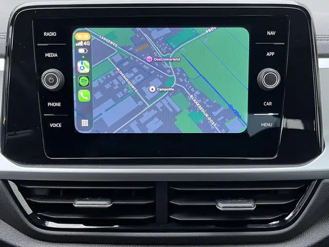 Volkswagen T-Roc 1.0 TSI Life 2023 Benzine 72