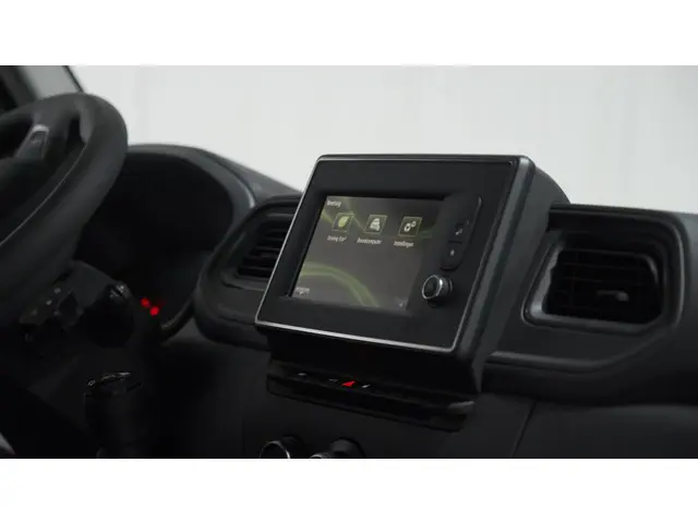 Renault Master T35 2.3 dCi 135 L2H2 Comfort 2024 Diesel 47