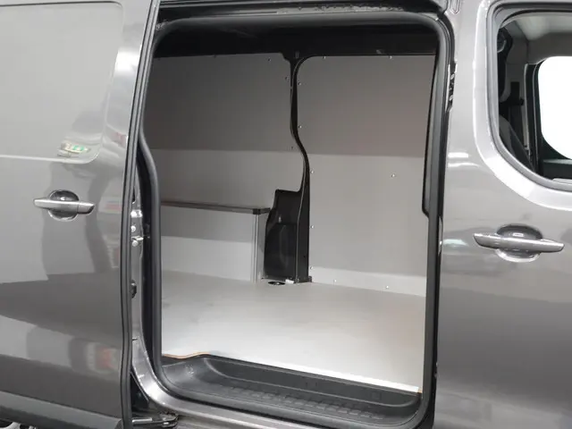 Opel Vivaro 2.0 BlueHDi 145PK L3 Automaat 2023 Diesel 37