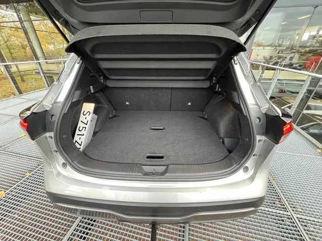 Nissan QASHQAI 1.3 MHEV Xtronic N-Connecta 2023 Benzine 9