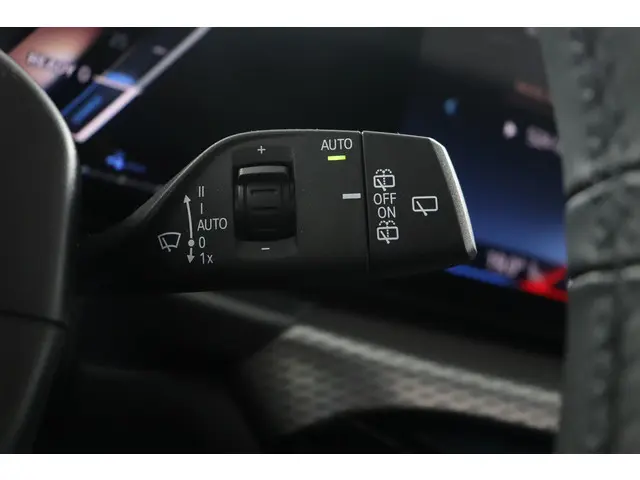 BMW 3 Serie Touring 330e 2025 Hybride Benzine 24