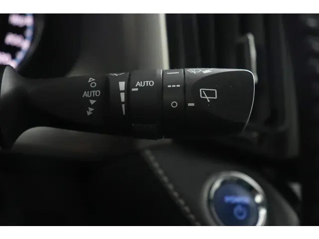 Toyota RAV4 2.5 Hybrid Style 2016 Hybride Benzine 31