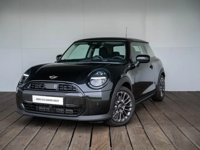 MINI 3-Deurs Cooper C 2024 Benzine 36
