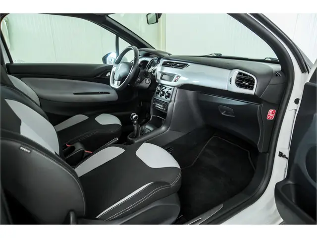 Citroën DS3 1.2 VTi 2014 Benzine 17