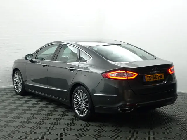 Ford Mondeo 2.0 IVCT HEV Vignale Aut- 2018 Hybride Benzine 5
