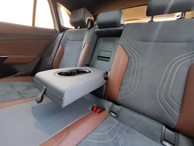 Volkswagen ID.4 Max 77 kWh 2020 Elektrisch 11