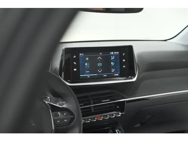 Peugeot 208 PureTech 100 Allure Pack 2023 Benzine 50