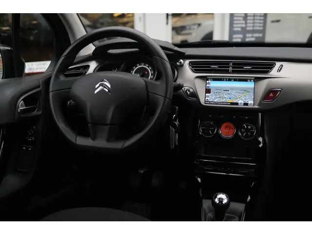 Citroën C3 PT 82 Selection 2016 Benzine 42