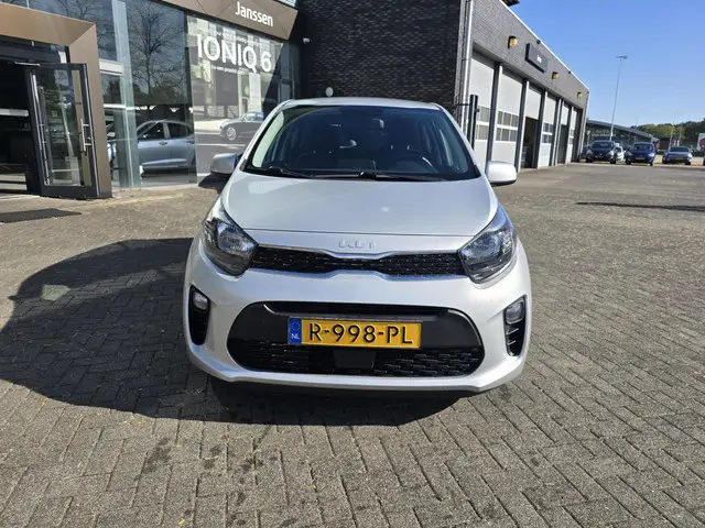 Kia Picanto 1.0 DPi DynamicLine AUT/1e eig 2022 Benzine 3