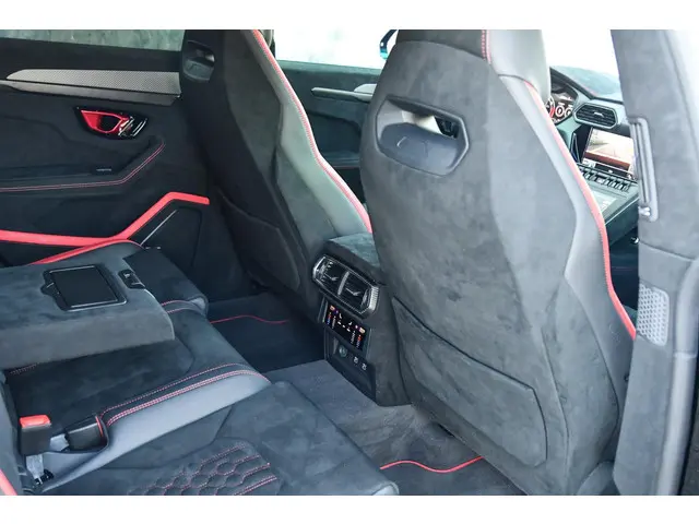 Lamborghini Urus 4.0 V8 Performante 2024 Benzine 14