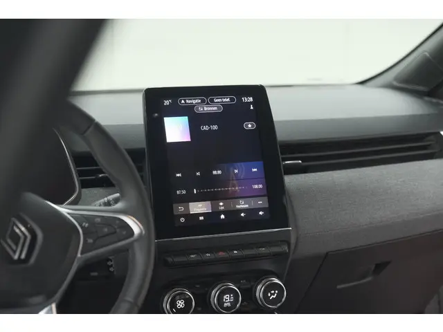Renault Clio TCe 90 GPF techno 2024 Benzine 48