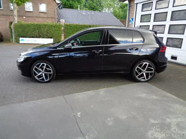 Volkswagen Golf 2